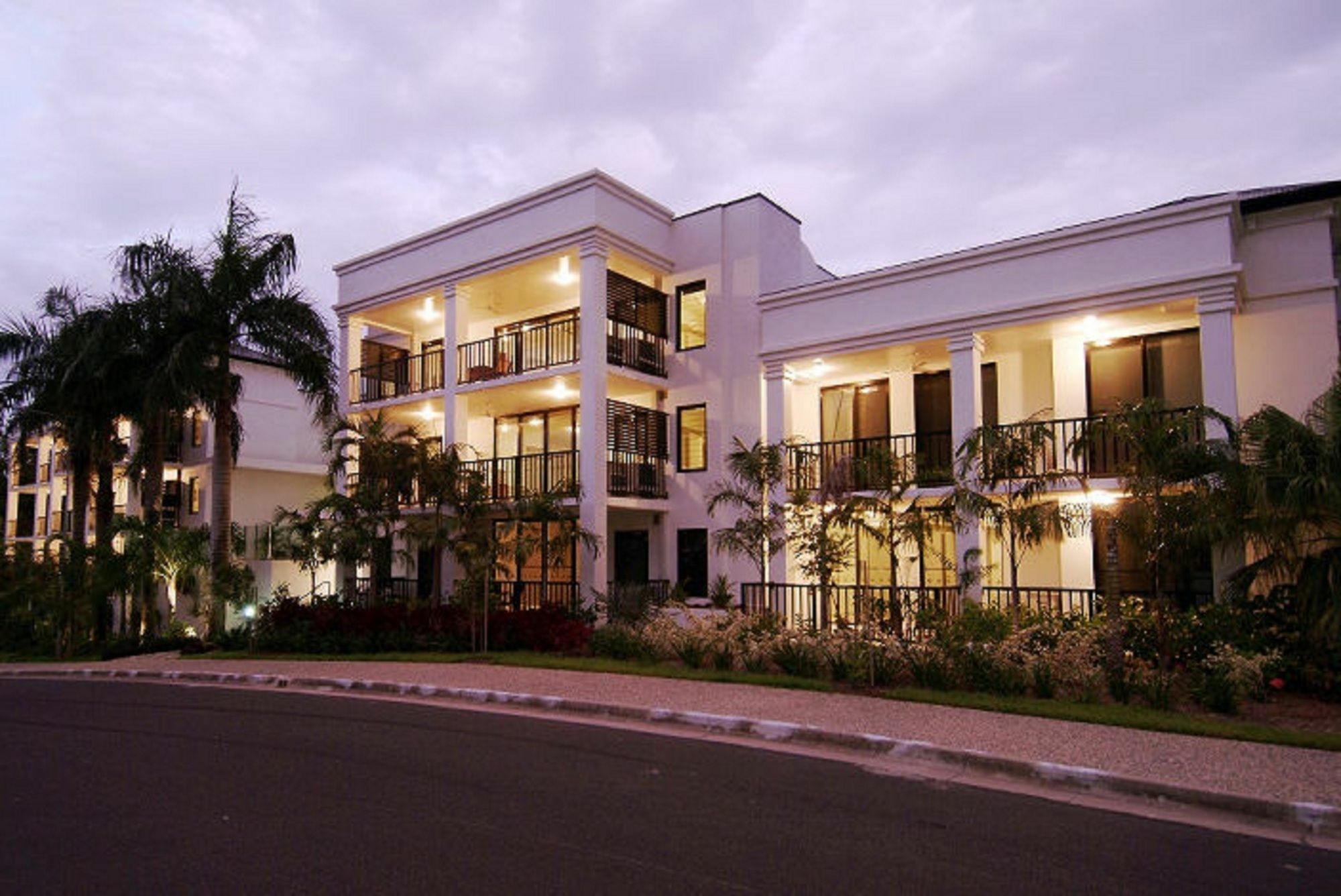 Elysium Apartments Palm Cove Exterior foto